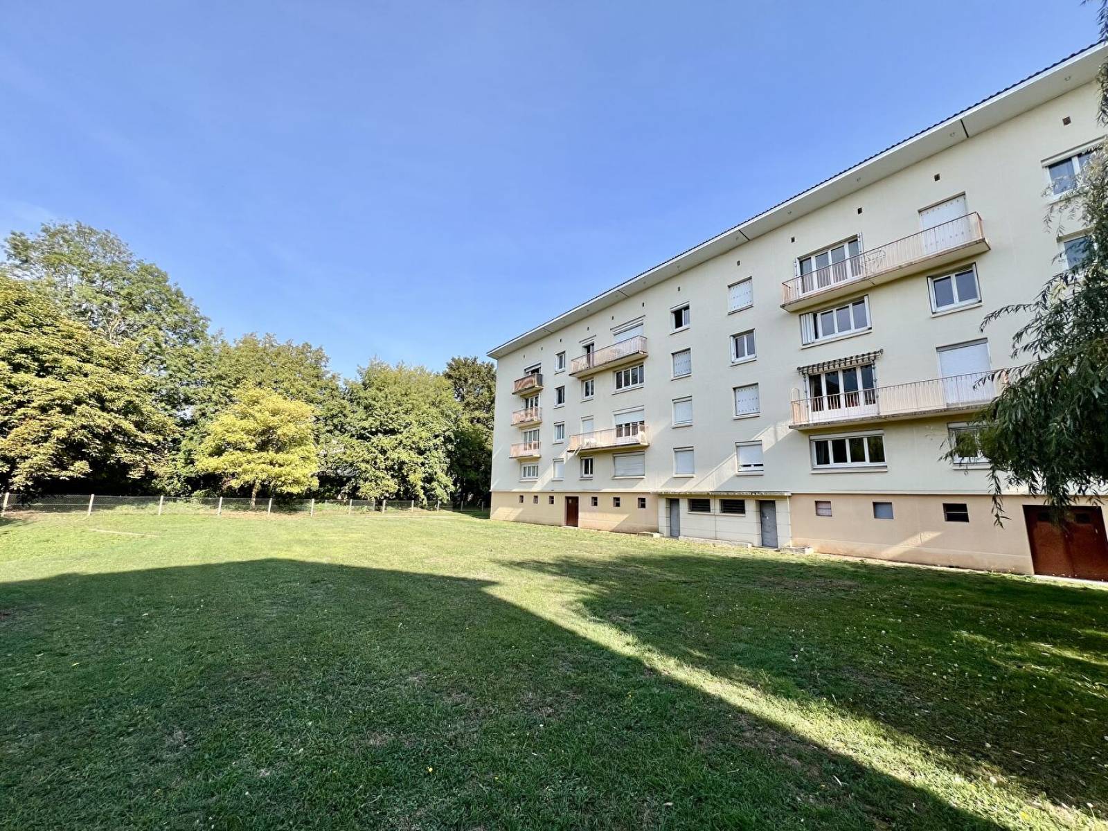 Appartement 4 pièces 67 m² · à Louviers · 67 m² · 86 000 €