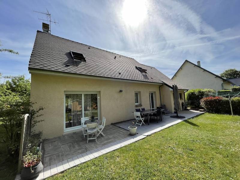 MAISON AVEC JARDIN - T6 - EVREUX quartier SAINT MICHEL (27000)