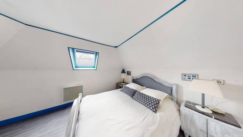  À vendre – Maison de caractère rénovée avec jardin clos à Sacquenville (189 m² sur 1830 m² de terrain)