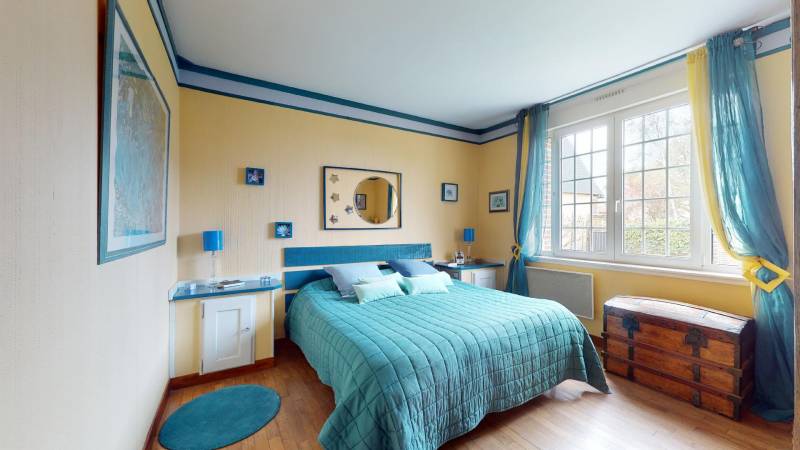  À vendre – Maison de caractère rénovée avec jardin clos à Sacquenville (189 m² sur 1830 m² de terrain)