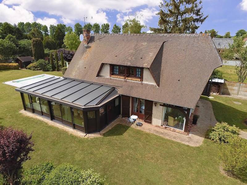 PROPRIETE ATYPIQUE AVEC PISCINE -T5-  PROCHE EVREUX (27000)