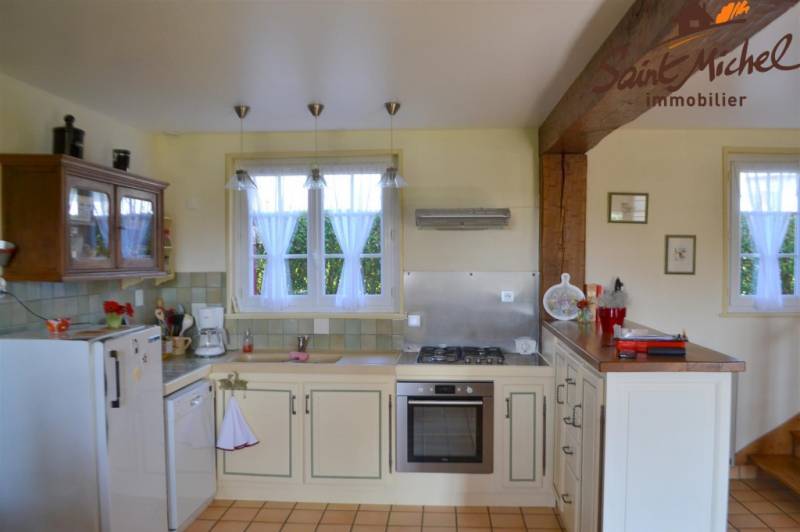 MAISON AVEC JARDIN - T5 -  AVIRON (27930)