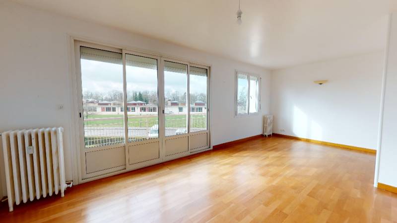 Appartement F3 (67 m² Carrez) à louer à EVREUX