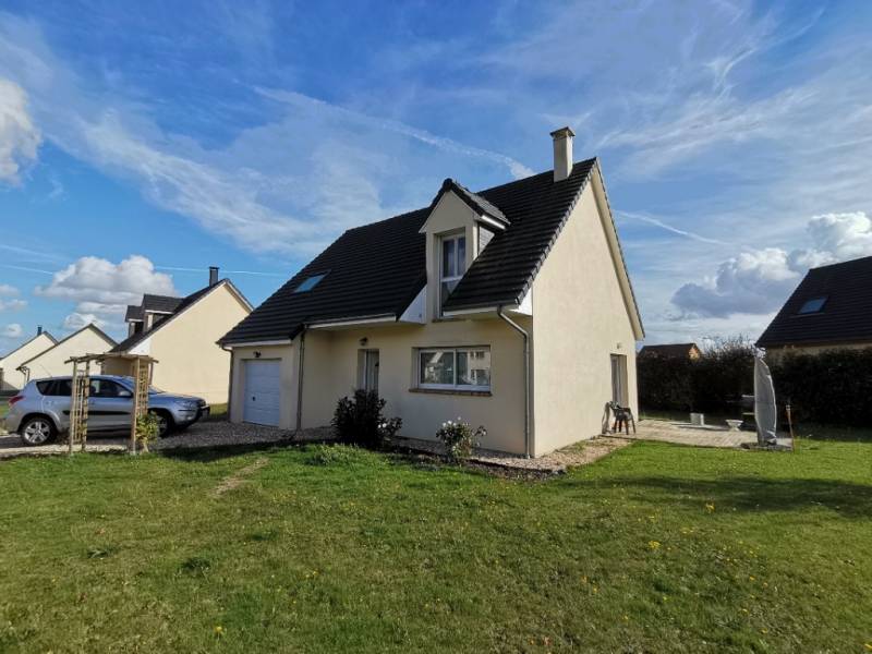 Maison 5 pièces - SAINT SEBASTIEN DE MORSENT