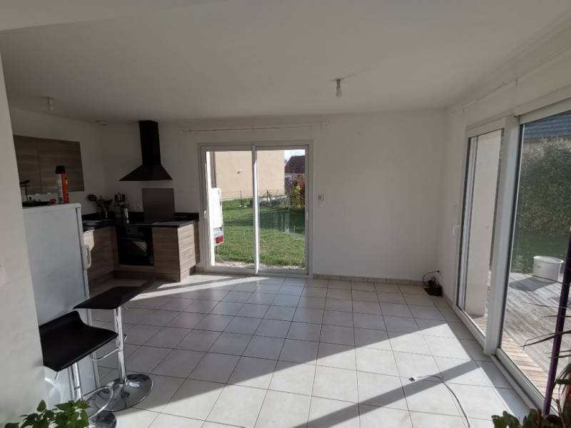 Maison 5 pièces - SAINT SEBASTIEN DE MORSENT