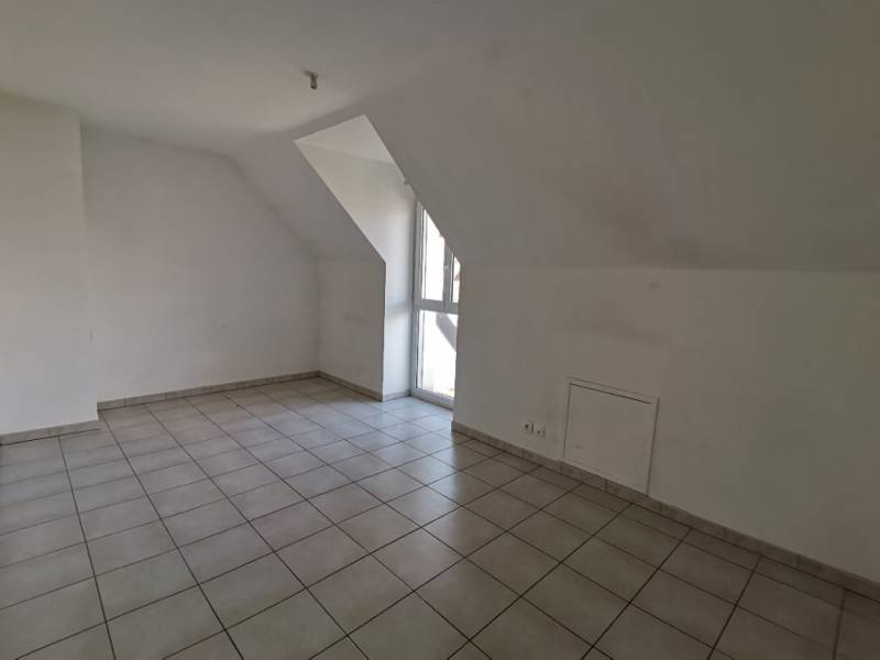 Maison 5 pièces - SAINT SEBASTIEN DE MORSENT