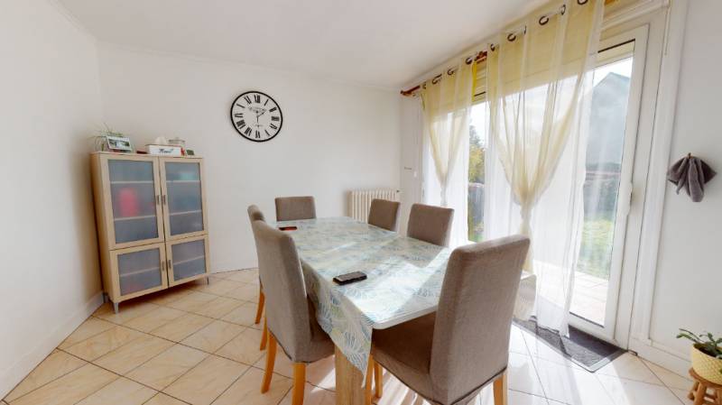 MAISON 7 PIÈCES AU CALME - INTÉRIEUR RÉCEMMENT RÉNOVÉ