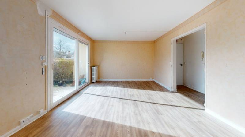 À VENDRE APPARTEMENT VENDU LOUÉ À ÉVREUX DANS LE QUARTIER DE SAINT-MICHEL