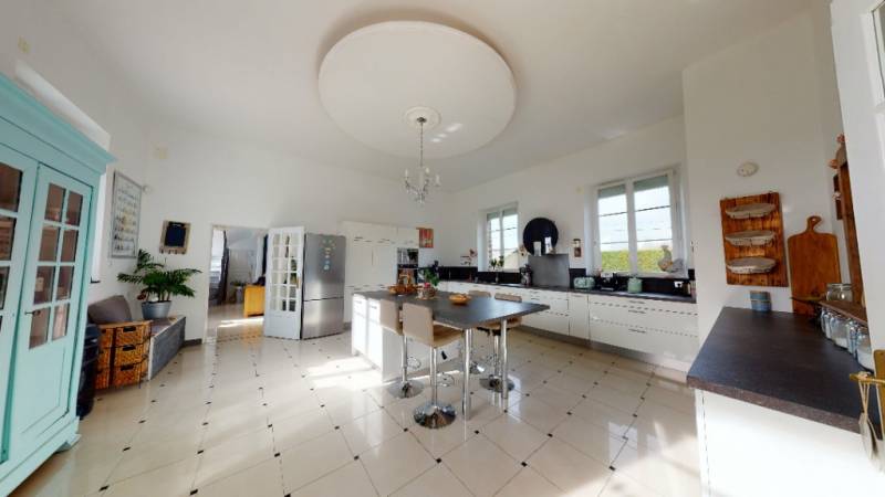 GRANDE MAISON DE CAMPAGNE - T9 - PROCHE EVREUX (27000)