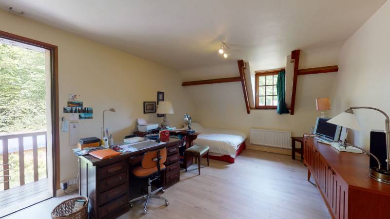 MAISON AU CALME - T7 - LES-BAUX-SAINT-CROIX (27180)