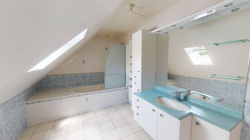 MAISON - 4 PIECES - LA CHAPELLE DU BOIS DES FAULX (27930)