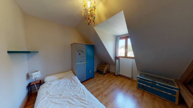 MAISON MEUBLEE - F7 DE 136M² - EVREUX