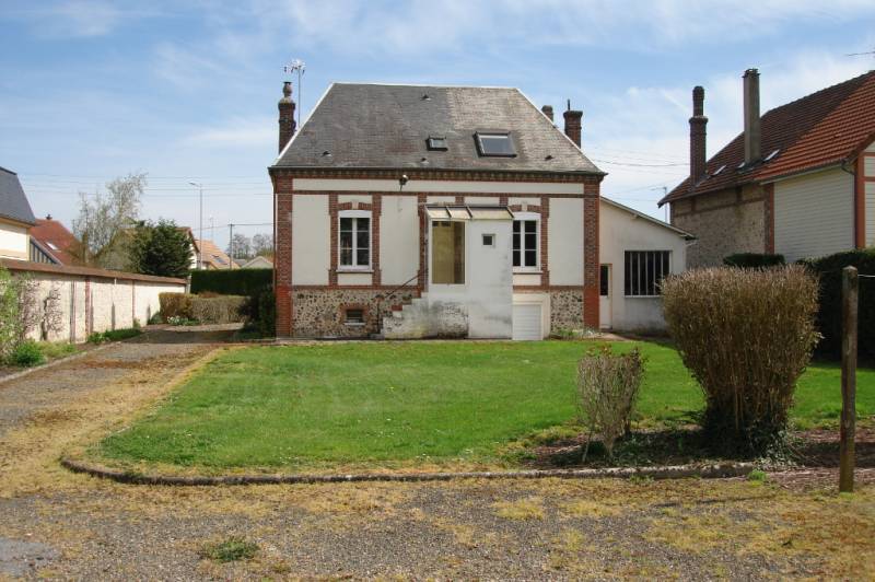 MAISON 6 PIÈCES AU CALME - EN TRÈS BON ÉTAT GÉNÉRAL