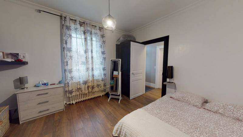 MAISON 6 PIÈCES AU CALME - EN TRÈS BON ÉTAT GÉNÉRAL