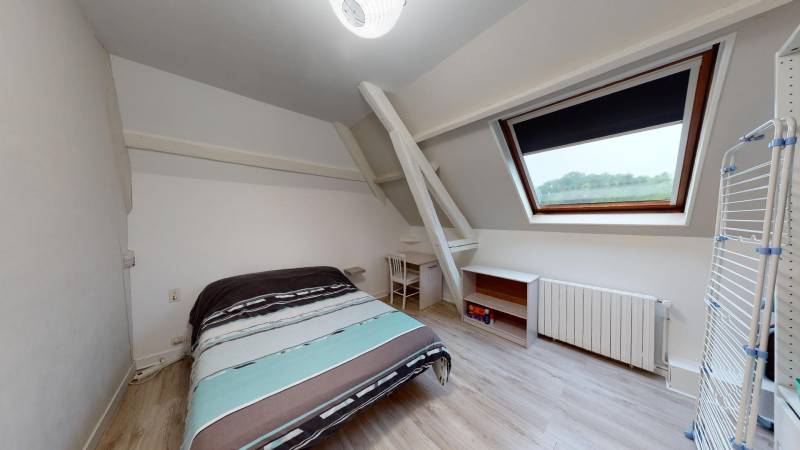 MAISON 6 PIÈCES AU CALME - EN TRÈS BON ÉTAT GÉNÉRAL