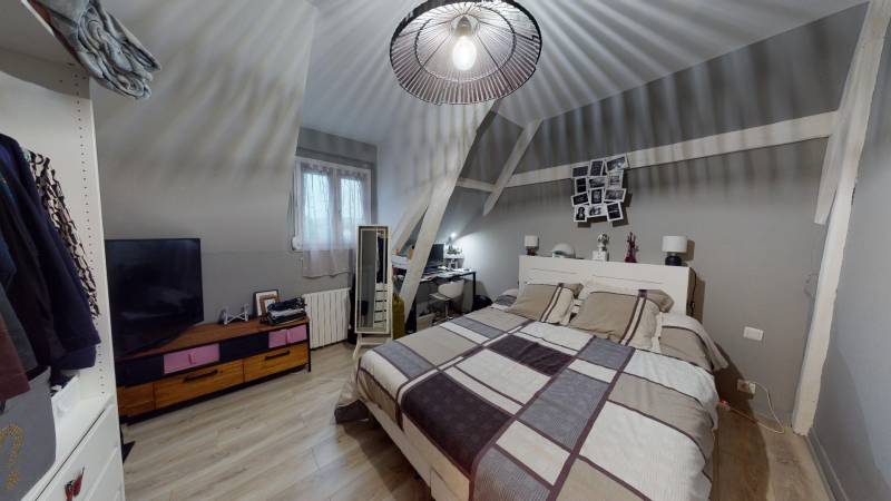 MAISON 6 PIÈCES AU CALME - EN TRÈS BON ÉTAT GÉNÉRAL