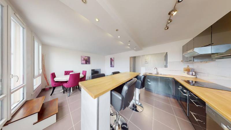 APPARTEMENT T2 MEUBLÉ - SAINT-MICHEL