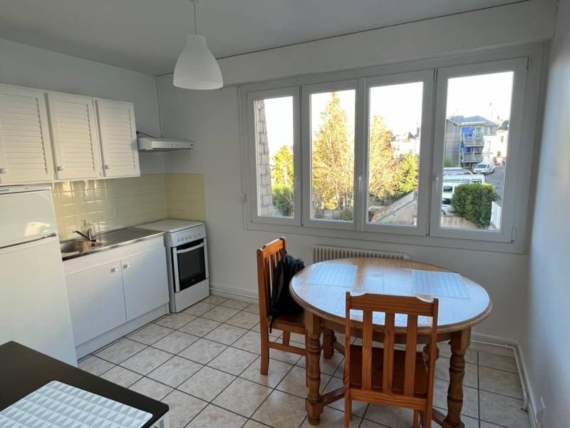 APPARTEMENT - TYPE 1 bis - EVREUX centre ville (27000)