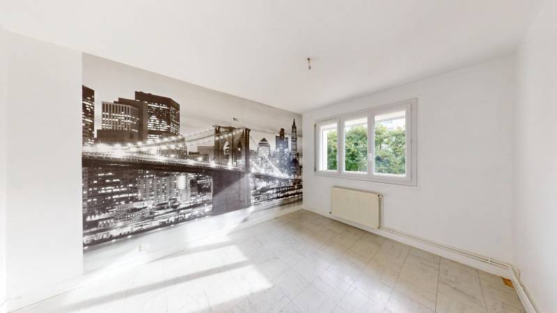 APPARTEMENT T3 AVEC BALCON - ÉVREUX