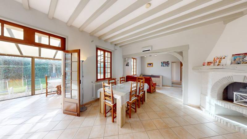 A VENDRE MAISON T4 AVEC 3 CHAMBRES SITUÉE A CONCHES-EN-OUCHE SUR LA ROUTE DE BERNAY