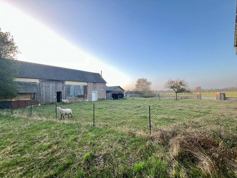 À VENDRE TERRAIN À BÂTIR À SAINT-MARTIN LA CAMPAGNE À 5/1À MINUTES DE ÉVREUX