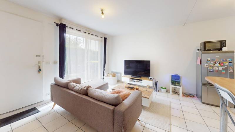 A VENDRE APPARTEMENT T2 À EVREUX DANS LA QUARTIER DE SAINT-MICHEL