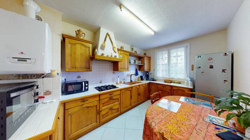 Maison de plain-pied 5 pièces de 88 m² avec grand terrain à vendre à Cierrey au calme près d’Évreux