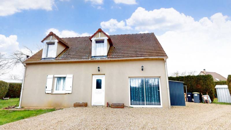 MAISON T5 AU CALME - SACQUENVILLE