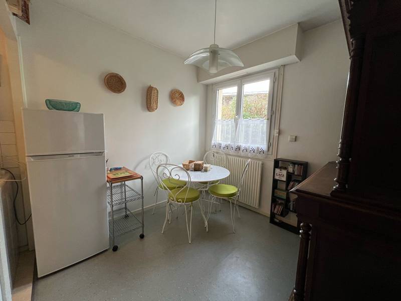 Appartement F3 avec rez-de-jardin à vendre à Évreux – Quartier Navarre, proche gare et commerces
