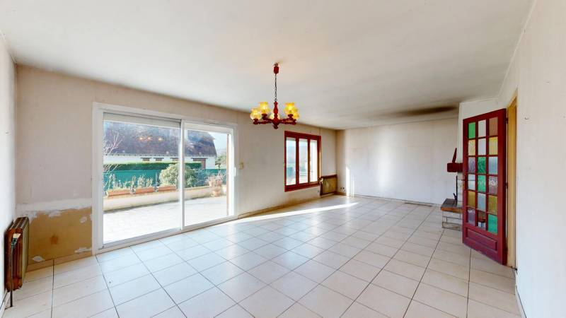 Maison de 82 m² avec sous-sol, jardin et terrasse à vendre à Courcelles-sur-Seine, proche d’Évreux