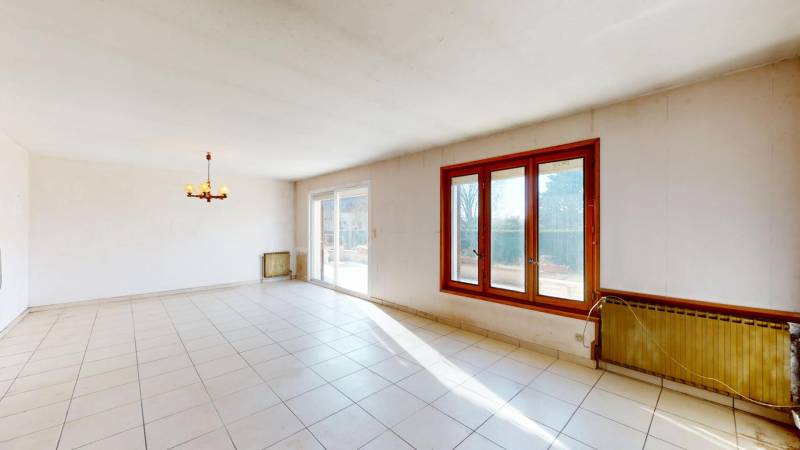 Maison de 82 m² avec sous-sol, jardin et terrasse à vendre à Courcelles-sur-Seine, proche d’Évreux