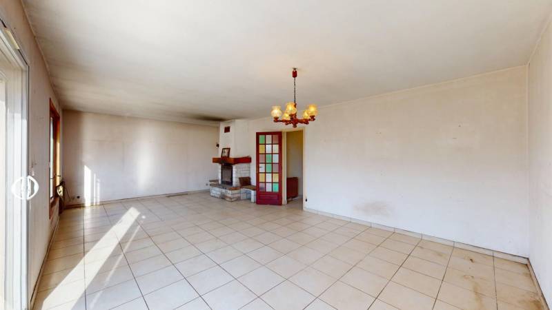 Maison de 82 m² avec sous-sol, jardin et terrasse à vendre à Courcelles-sur-Seine, proche d’Évreux