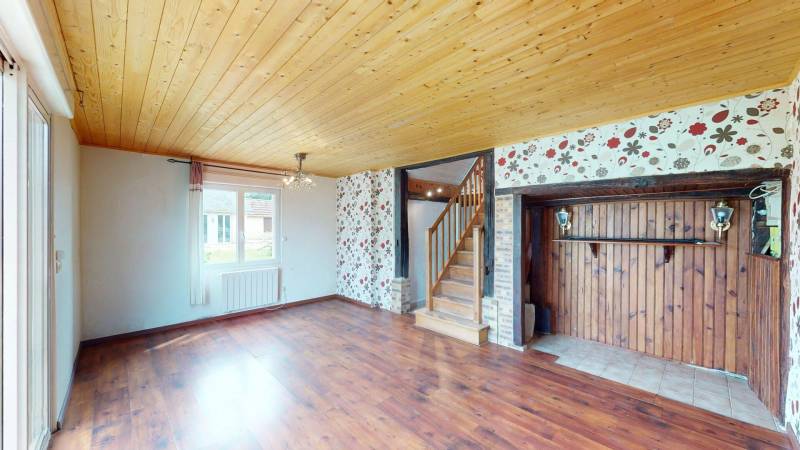 Longère normande de 66m² avec dépendance et grand terrain arboré à vendre à Orvaux, Le Val Doré
