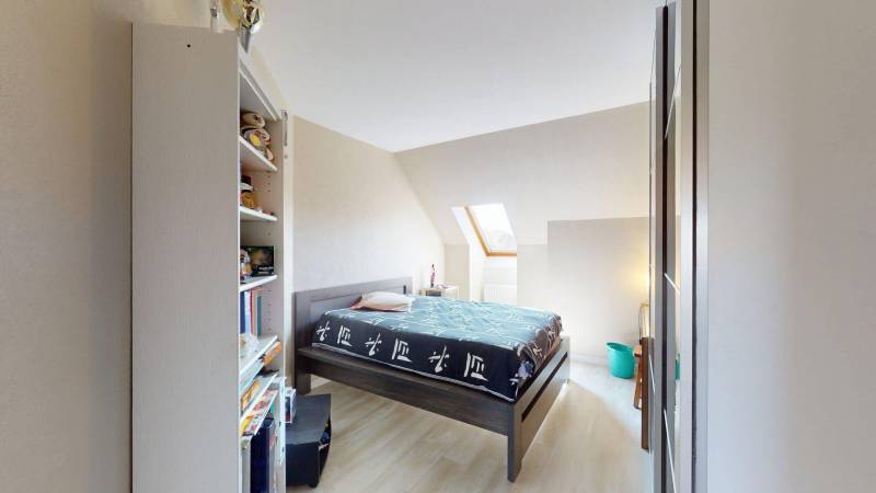 Appartement T5 à vendre – Évreux Saint-Michel – 105 m², 4 chambres, 2 parkings, ascenseur