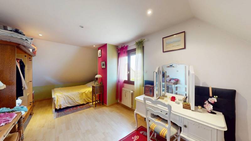 Maison T5 à vendre à AVIRON