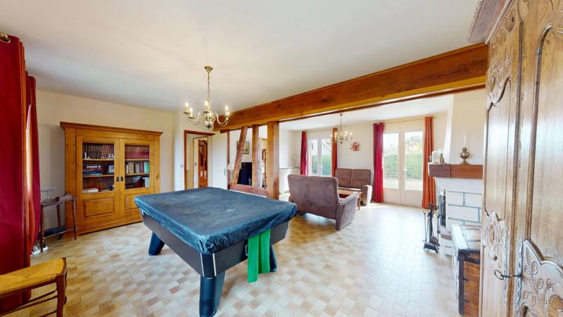 À DEUX PAS D’ÉVREUX, MAISON FAMILIALE AVEC 4 CHAMBRES, TERRASSE ET ENVIRONNEMENT VERDOYANT