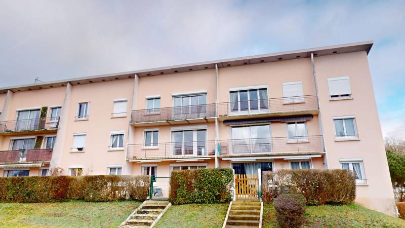 Appartement T4 à vendre à Évreux – Quartier Saint-Michel – 67 m² – Balcon – Dernier étage