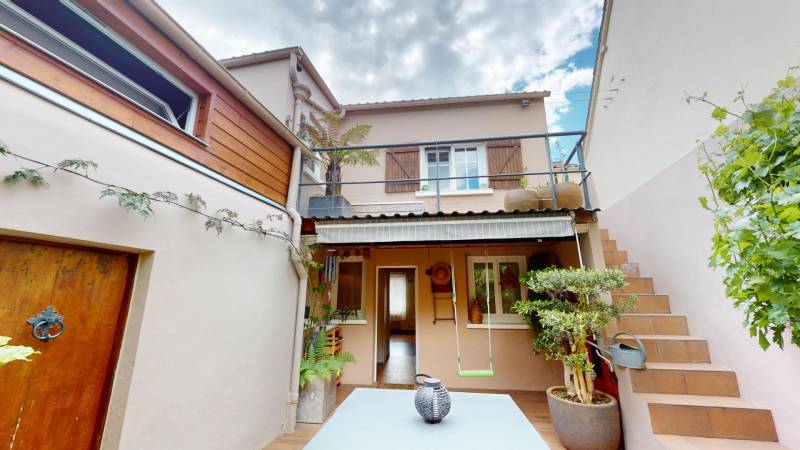 À VENDRE MAISON T4 AVEC 3 CHAMBRES EN CENTRE VILLE DE SAINT-MICHEL À ÉVREUX