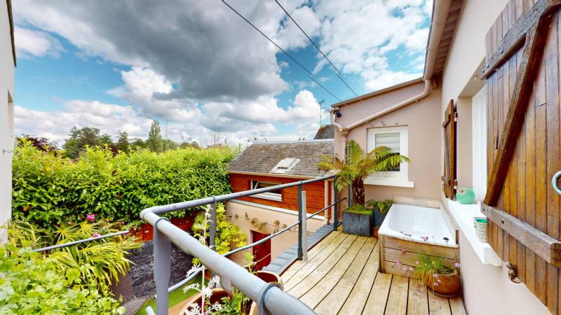 À VENDRE MAISON T4 AVEC 3 CHAMBRES EN CENTRE VILLE DE SAINT-MICHEL À ÉVREUX