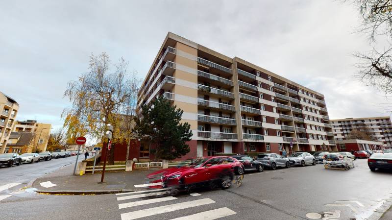APPARTEMENT - TYPE 1 bis - EVREUX centre-ville (27000)