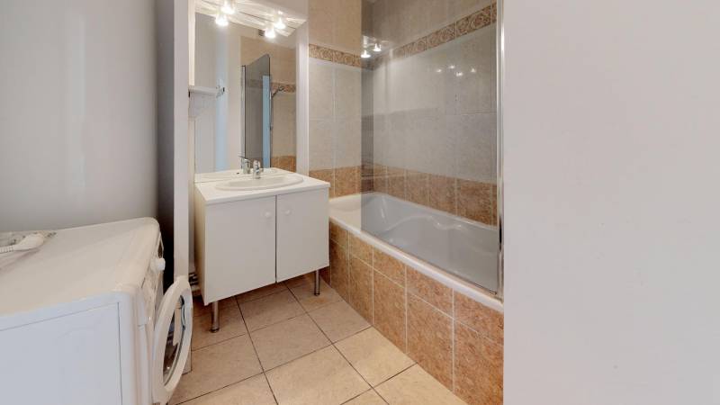 APPARTEMENT F2 QUARTIER SAINT MICHEL