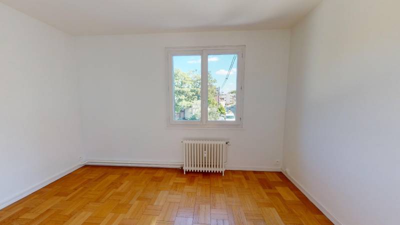 Appartement F2 centre-ville d'EVREUX avec parking