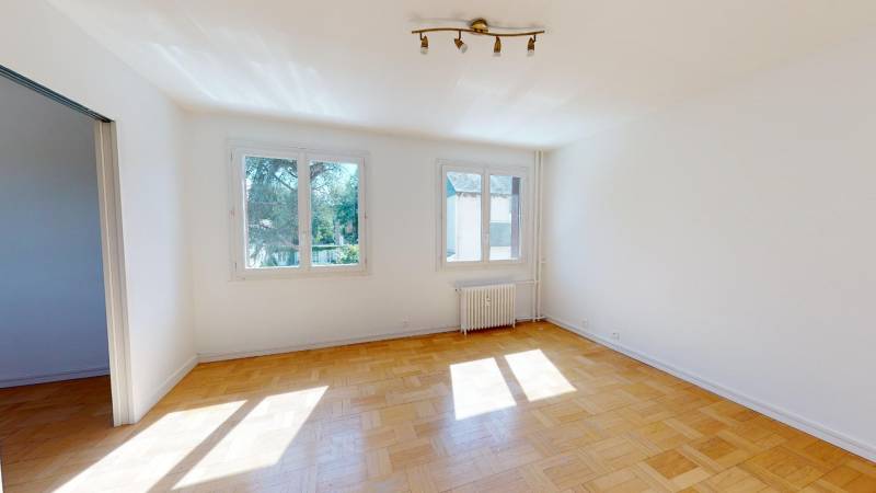 Appartement F2 centre-ville d'EVREUX avec parking