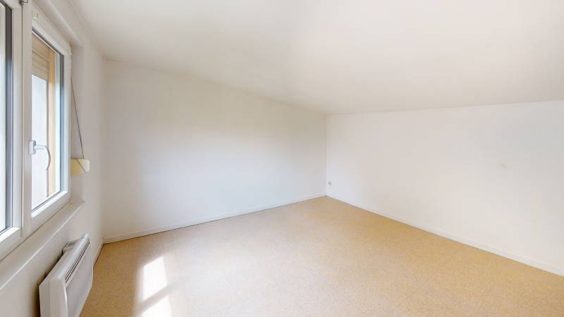 APPARTEMENT - TYPE 2 - EVREUX proche de CORA (27000)