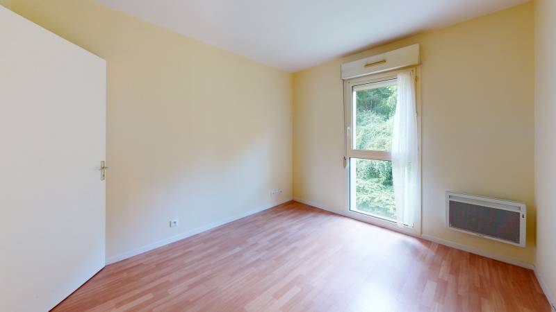 APPARTEMENT F3 CENTRE-VILLE AVEC ASCENCEUR BALCON PARKING