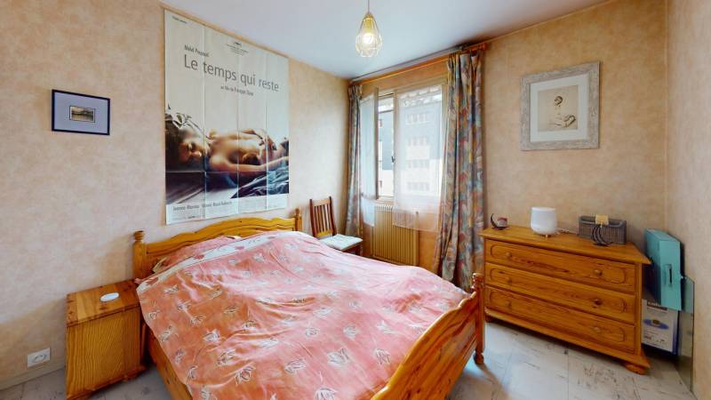 APPARTEMENT T2 A VENDRE LOUÉ À EVREUX CENTRE VILLE