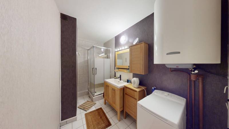 Appartement T3 avec balcon et parking à vendre à Évreux centre-ville – Quartier Pasteur