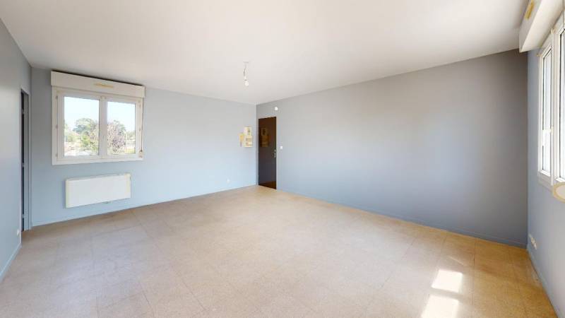 APPARTEMENT - TYPE 2 - EVREUX quartier Saint-Michel (27000)