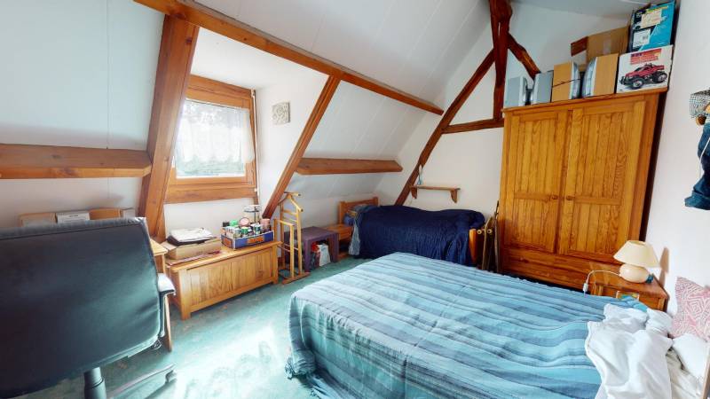 MAISON DE 176M² - TYPE 6 - SACQUENVILLE (27930)