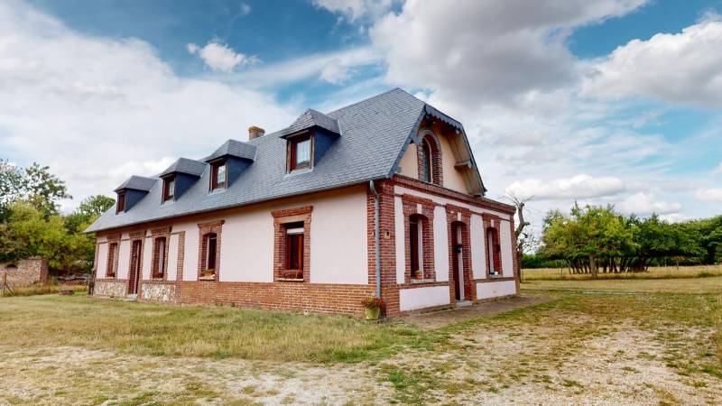 MAISON DE 176M² - TYPE 6 - SACQUENVILLE (27930)